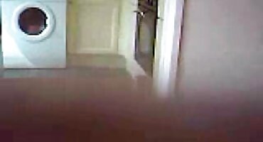 thu ngân và thanh hào sex Talia Mint đã chọn một vòi nước, không phải là dit gai xinh một máy rung.